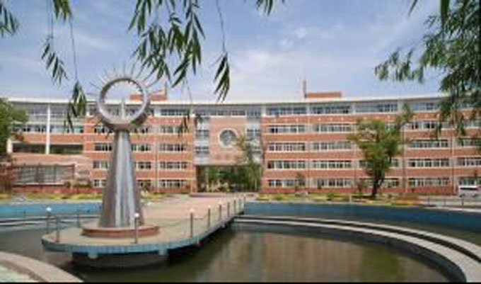 淄博市博山中學(xué)2.jpg